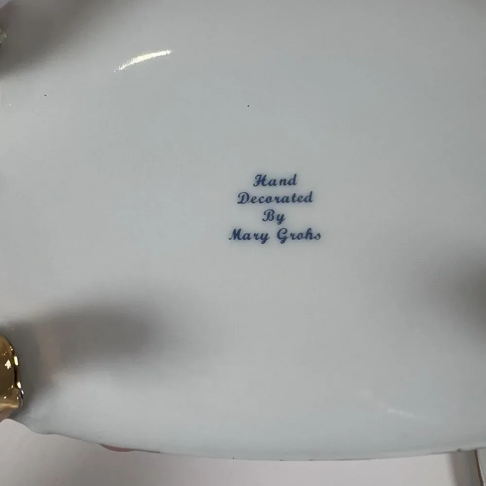 Porcelain Trinket Box With Gold Gilded Feet Oval Shaped With‎ Hand Painted Roses